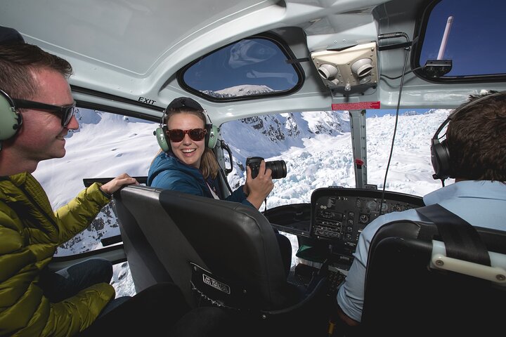 Mount Cook Scenic 35 Minute Helicopter Flight