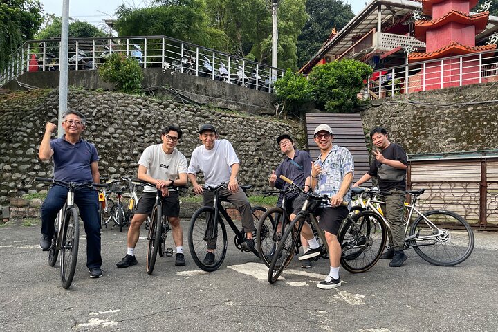Best E-bike Cycling Tour in Taipei - Includes Local Food & Drinks