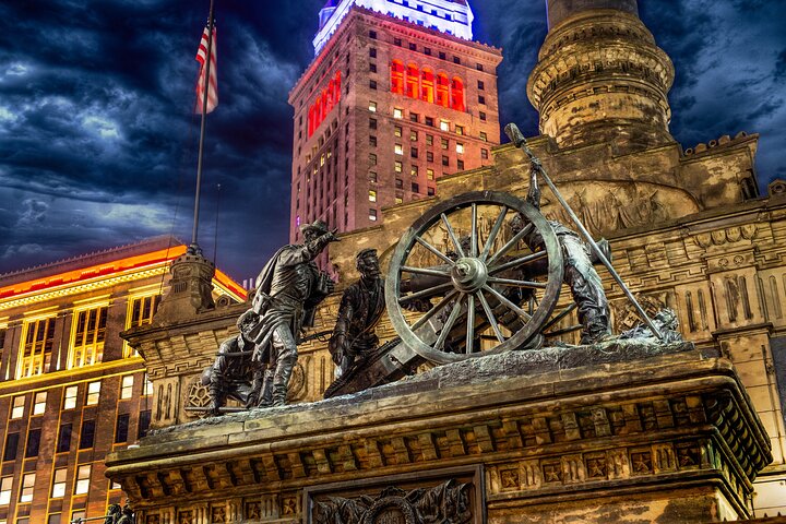 Phantom's Parade on Prospect: Cleveland Ghost Tours