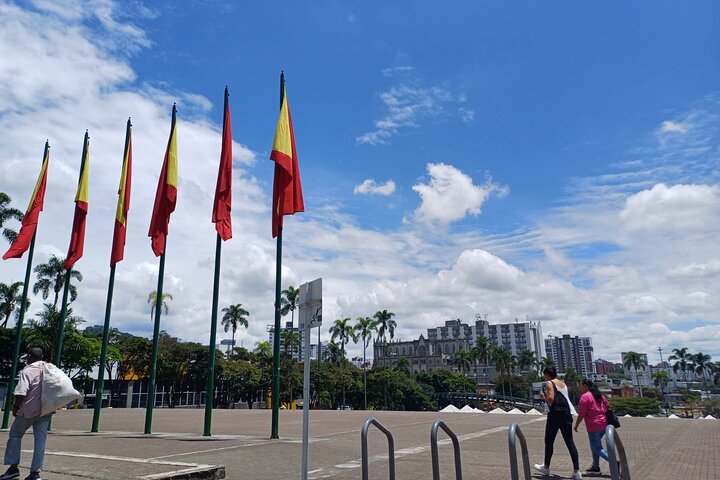 City Tour Pereira Main Squares, historic sites and viewpoint
