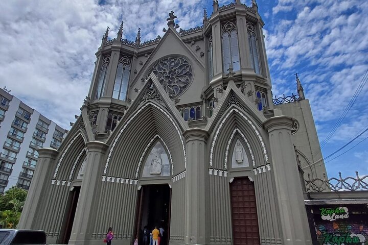 City Tour Pereira Main Squares, historic sites and viewpoint