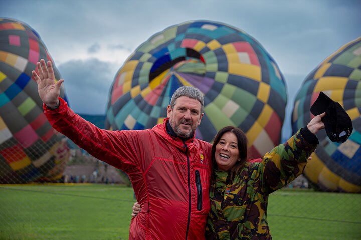 Balloon flight + pick up in CDMX + Breakfast in Cave + Pyramids
