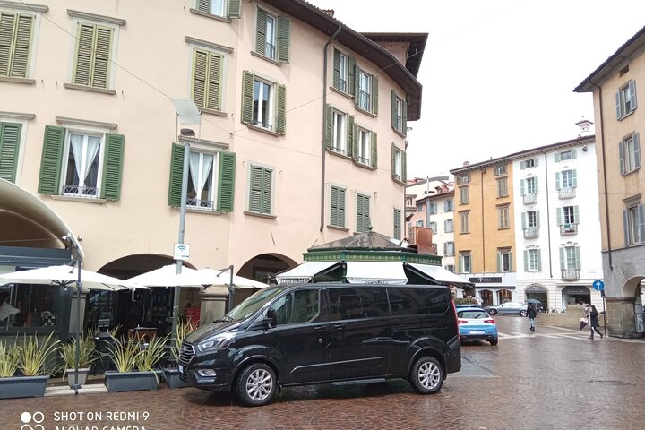 Private Transfer up to 8 pax from MXP Malpensa airport to Milano