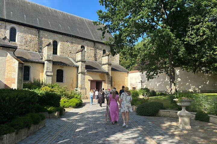 From Reims: Champagne Small-Group tour with tastings & Lunch