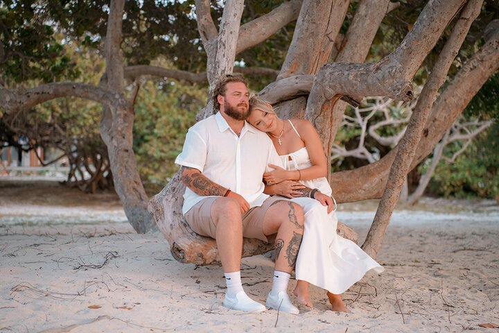 Private Vacation Photoshoot with Photographer Georgetown Bahamas