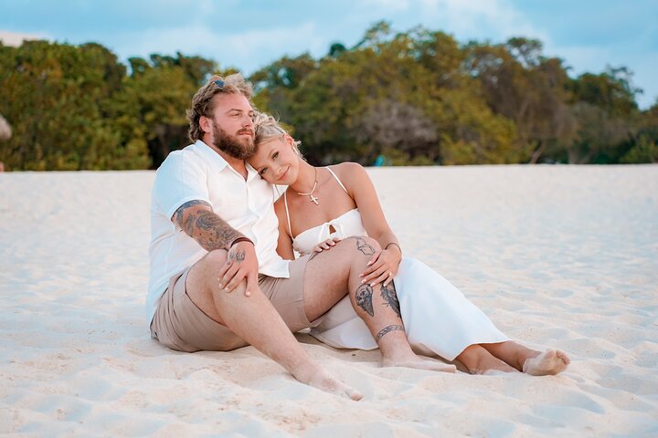 Private Vacation Photoshoot with Photographer Georgetown Bahamas