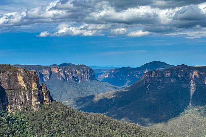 Private Blue Mountains Escape The Crowds Mercedes Tour