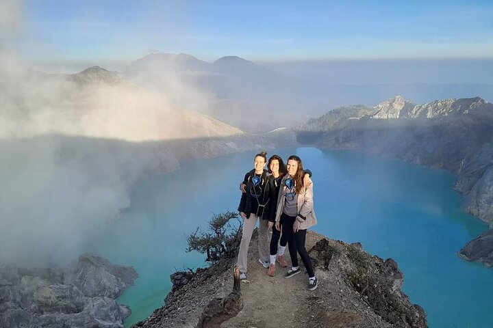 From Surabaya/Malang 3D2N Tumpak Sewu, Bromo, Ijen Drop Bali
