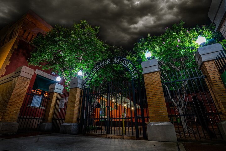 Waco Ghost Tour : Wild Whispers of the Wicked