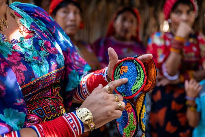 Full Day 4 Amazing Spots in San Blas Cultural and Beach