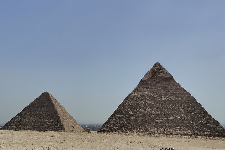 Private Guided Tour Giza Pyramid, Shpinx and The Grand Museum.