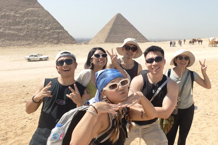 Private Guided Tour Giza Pyramid, Shpinx and The Grand Museum.