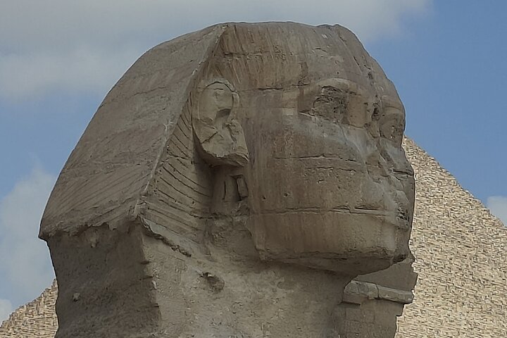 Private Guided Tour Giza Pyramid, Shpinx and The Grand Museum.