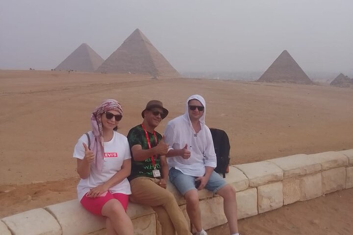 Private Guided Tour Giza Pyramid, Shpinx and The Grand Museum.