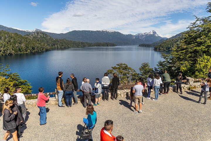 San Martin de los Andes by Seven Lakes Road from Bariloche