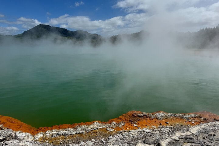 2 Days Private Tour in Tauranga, Rotorua, Taupo from Hamilton