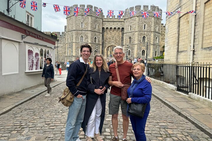 Windsor Daily Town Walking Tour - 11am & 2pm