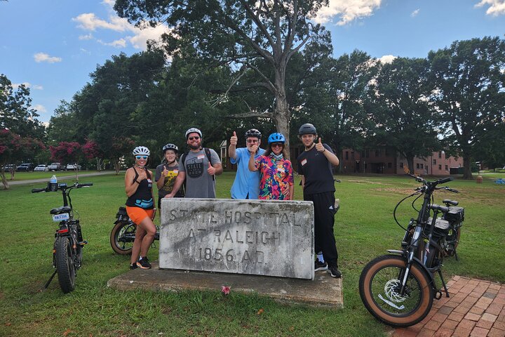 Raleigh Guided E-bike Tour: Ghosts, Mystery, Creepy History