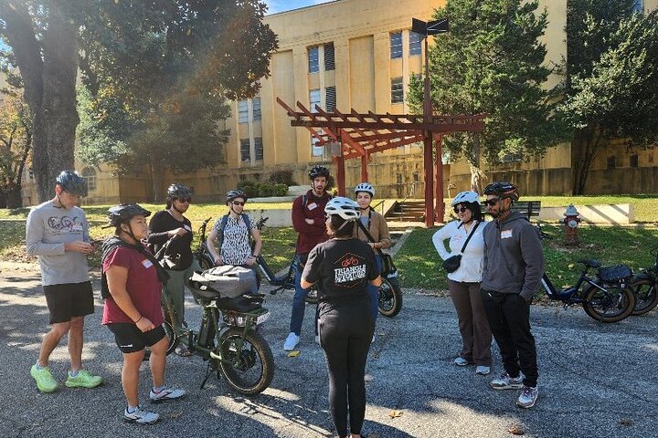 Raleigh Guided E-bike Tour: Ghosts, Mystery, Creepy History