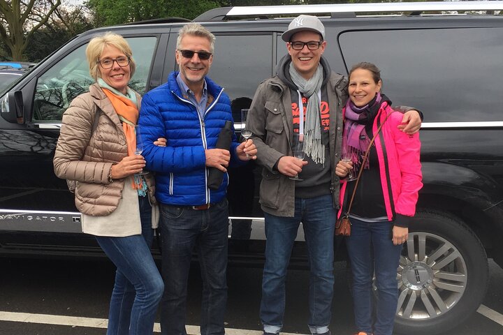 Your private 3-hour Hamburg driving tour with a former policeman