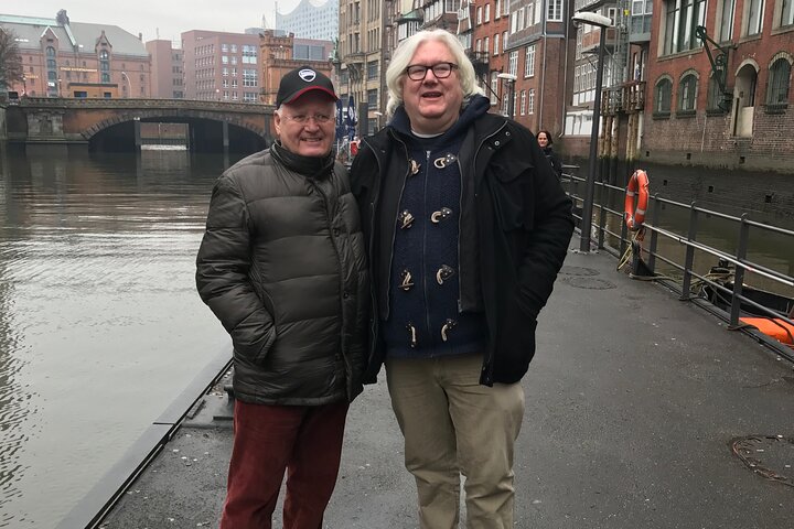Your private 3-hour Hamburg driving tour with a former policeman