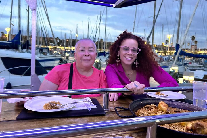 Valencia Evening Cruise with Dinner and Drinks