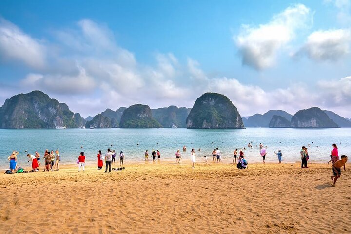Halong Bay 5-Star Day Cruise-Titop Island, Cave, Jacuzzi & Buffet