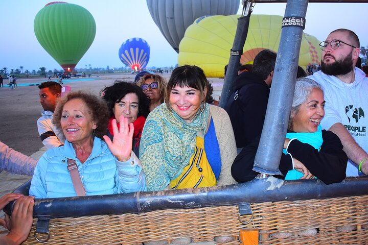 4-Day Nile Cruise Aswan and Luxor Hot Air Balloon with Abu Simbel