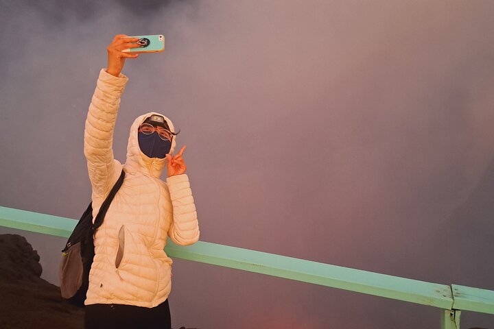 Private Sunrise Tour on Mt Yasur Volcano with Guide
