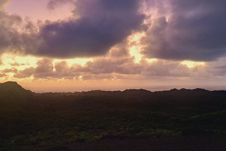 Private Sunrise Tour on Mt Yasur Volcano with Guide