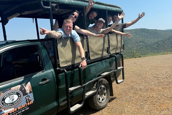 Hluhluwe-Imfolozi Park Full Day Big 5 Safari Tour