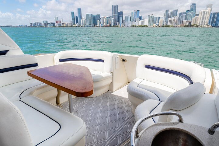 Private tour for 12 people on a 40 ft Yacht, Ft Lauderdale bay