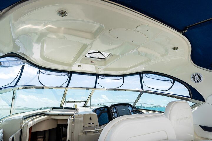Private tour for 12 people on a 40 ft Yacht, Ft Lauderdale bay