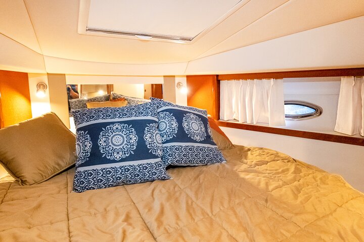 Private tour for 12 people on a 40 ft Yacht, Ft Lauderdale bay