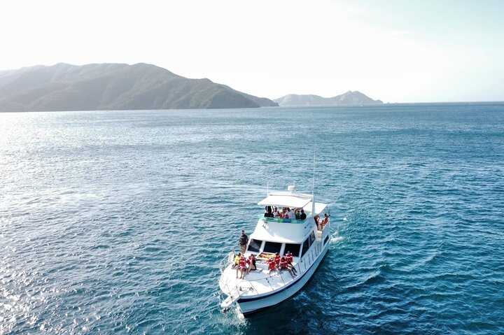 Six beaches of Santa Marta by yacht