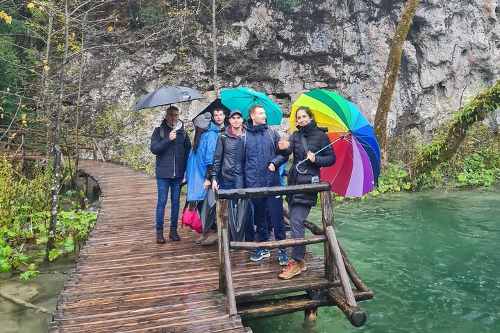 Rastoke and Plitvice Lakes Guided Day Tour from Zagreb
