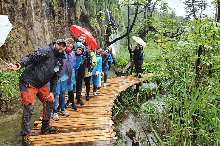 Rastoke and Plitvice Lakes Guided Day Tour from Zagreb