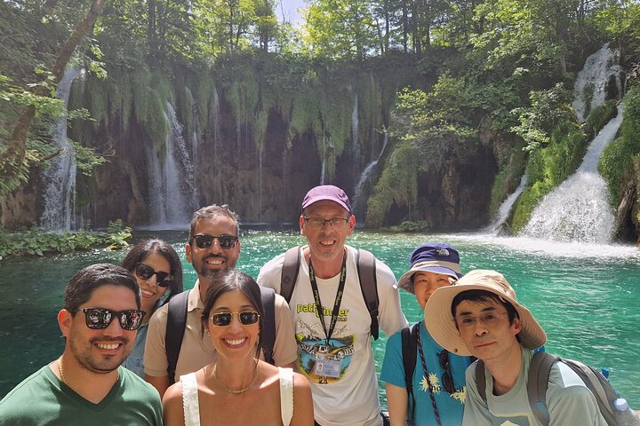 Rastoke and Plitvice Lakes Guided Day Tour from Zagreb