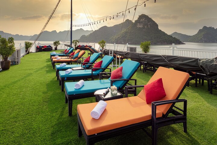 Le Journey Elegance - Halong Bay - All Inclusive Multi Day Tour
