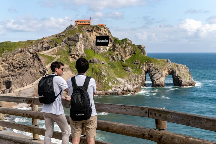 Bilbao: Gaztelugatxe, Bermeo, Mundaka and Gernika with Txakoli