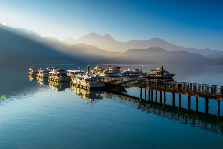 5-Day Best of Taiwan: Sun Moon Lake, Tainan, Kaohsiung, Hualien