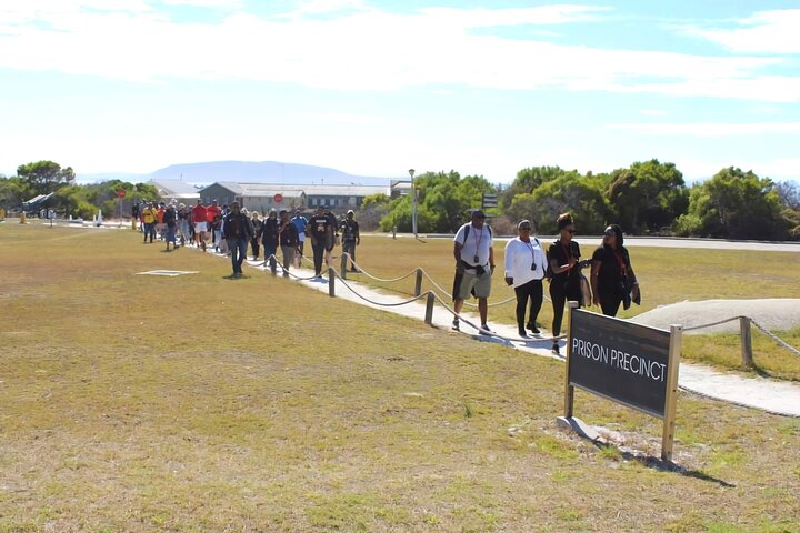 Robben Island Ferry Ticket &Guided Prison Tour with Pick-up& back