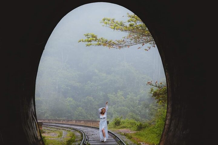 Sigiriya, Kandy to Ella TRain Ride plus Up Country TEA[B&B Basis]