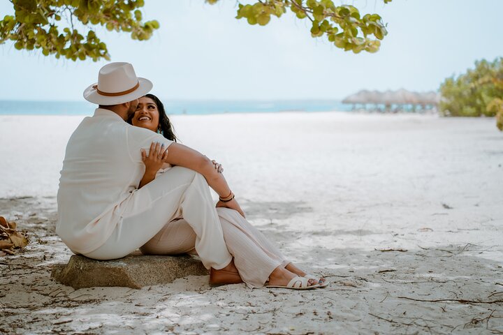 Private Vacation Photoshoot with Photographer Georgetown Bahamas