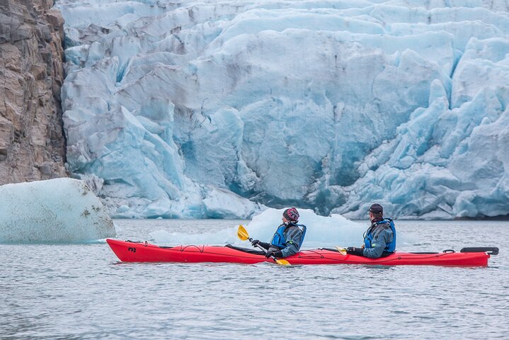 Glacier Kayaking in Folgefonna