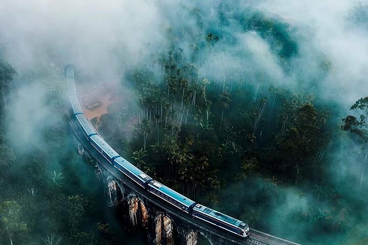 Sigiriya, Kandy to Ella TRain Ride plus Up Country TEA[B&B Basis]
