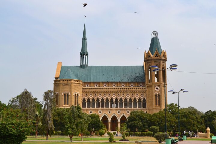 Full Day Private Karachi City Tour (History and Culture)