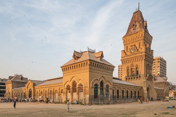 Full Day Private Karachi City Tour (History and Culture)