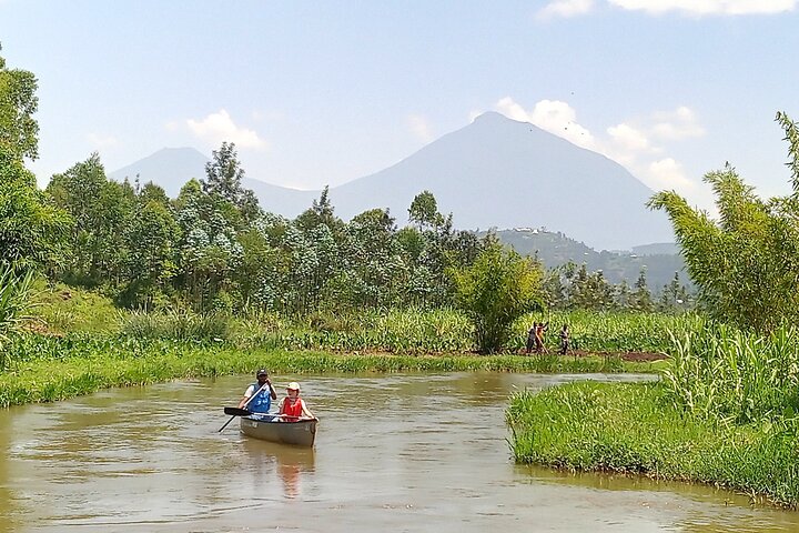 Half-Day Mukungwa River Canoe Trip from Musanze
