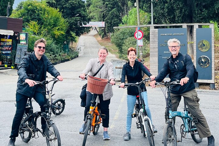 Princes' Islands ( Büyükada ) E-bike Tour